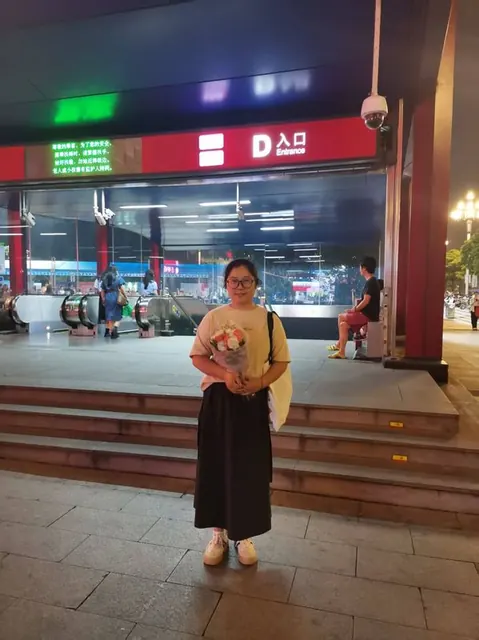 张孟迪