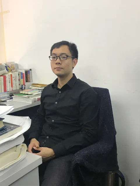 王斌